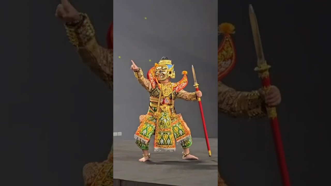 Thailand Traditional Drama #bangkokthailand #traditional #cutedog #drama 