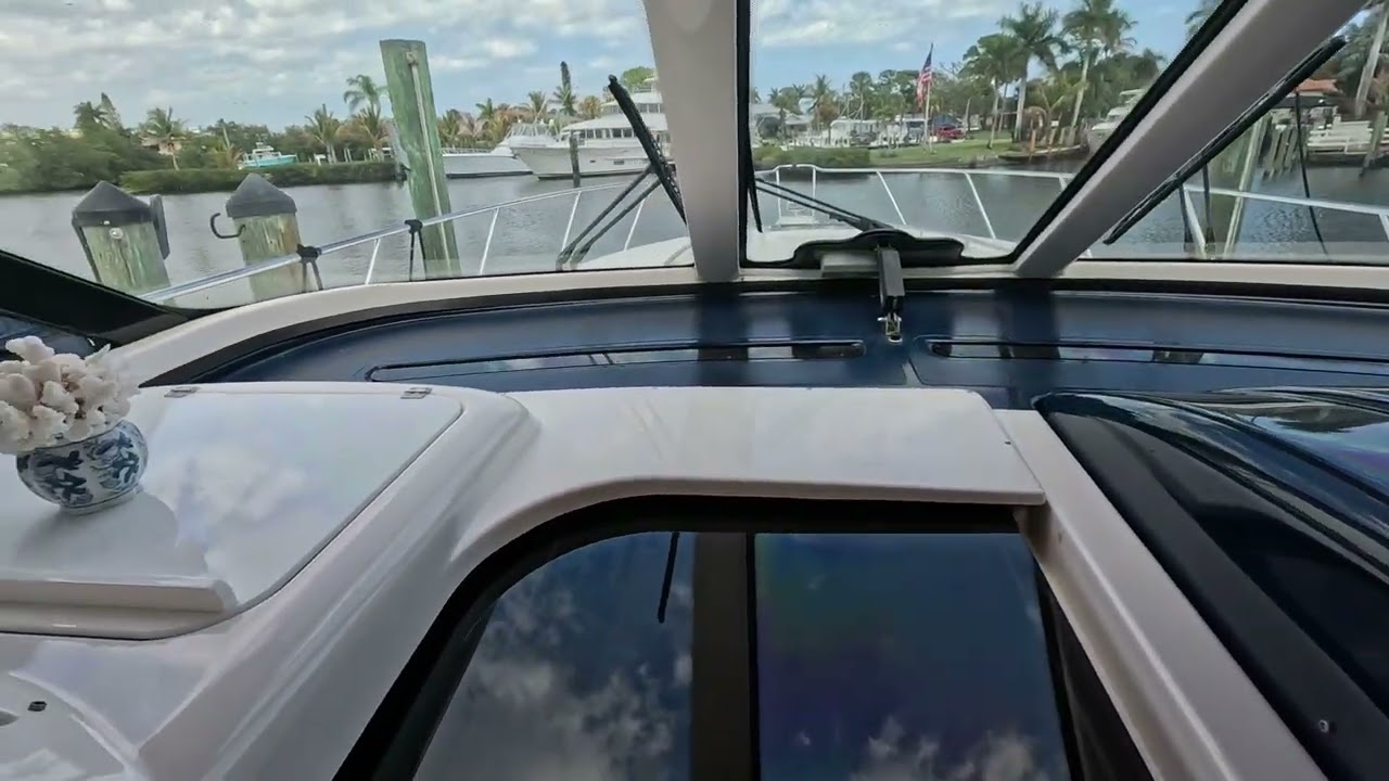 44 Tiara 4400 Sovran 2004 Cockpit Presentation “CC Rider”