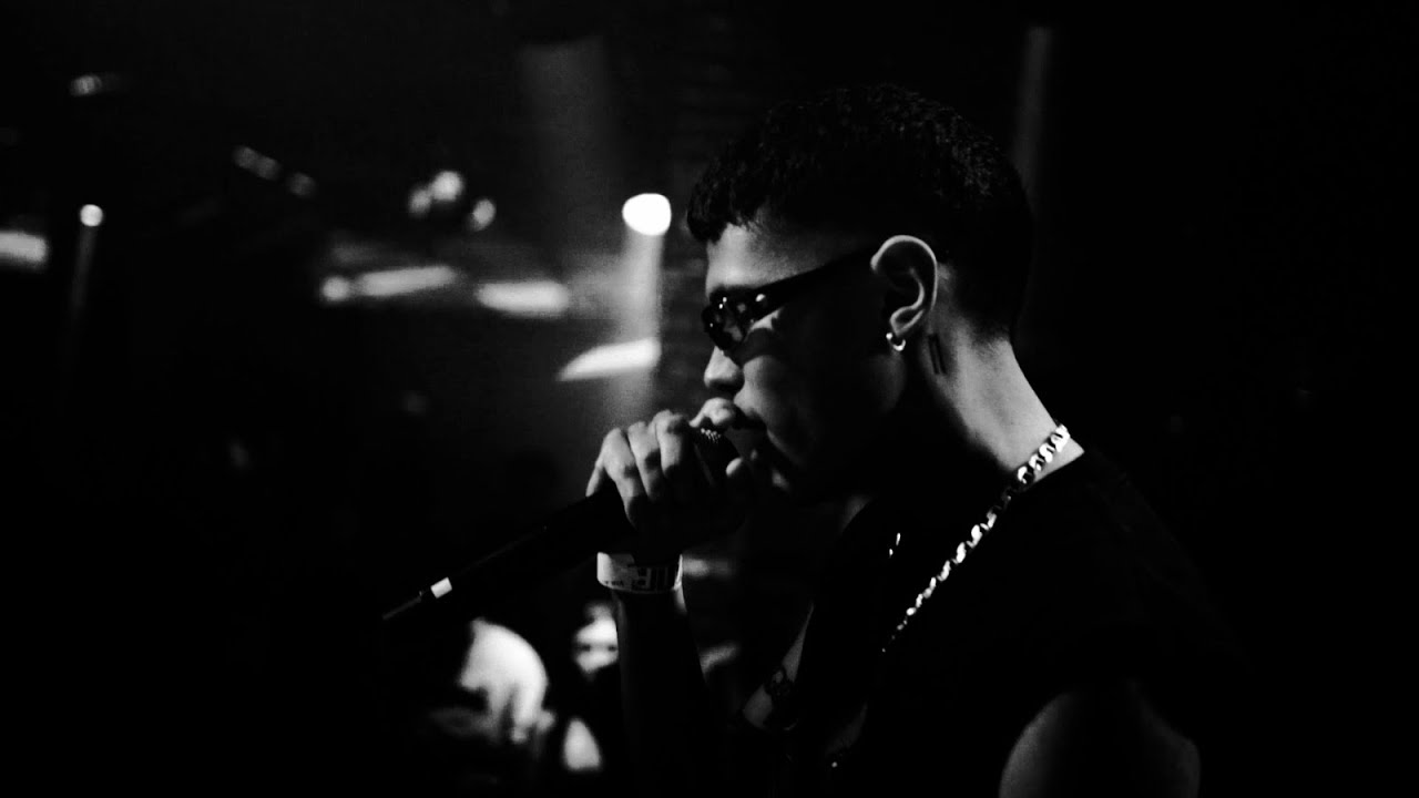 Mandrey - Distinto (Video Oficial) Directed By: 0H