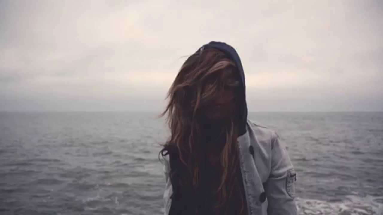 Sun Glitters - The Wind Caresses Her Hair (Sinoptik Music Remix)