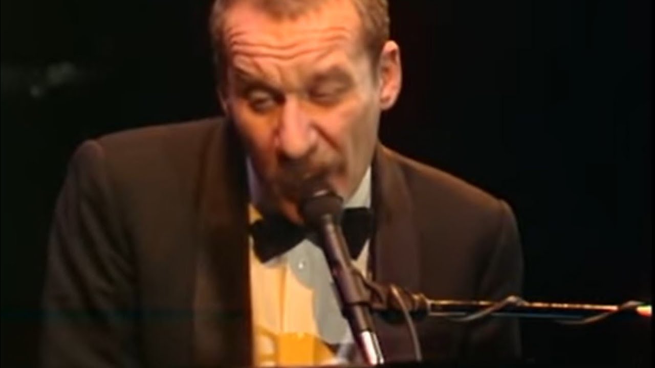 Paolo Conte - Blue tango (Live@RSI 1988)