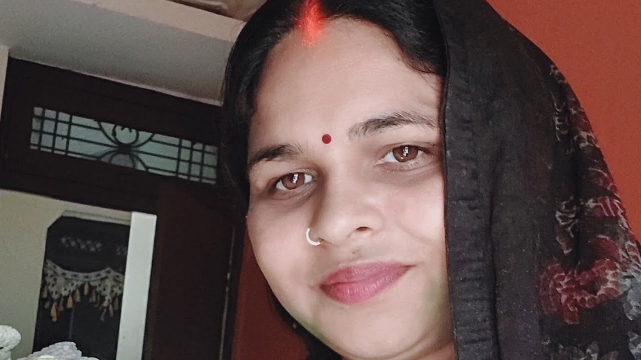 Manisha  Yadav Allahabadi is live! सभी यूट्यूब फैमिली को हैप्पी होली ✌️🌹🙏