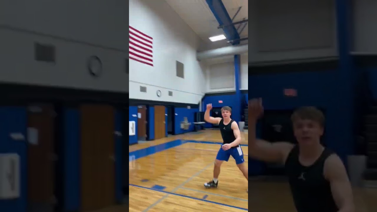 Big man problems 😔 #basketball #impersonation #post #passing #funny #trending