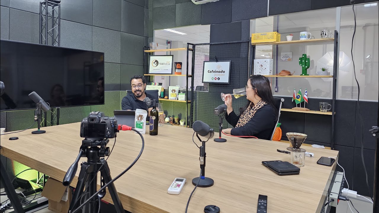Cafeinado Podcast - Episódio 07 com Aline Oliveira