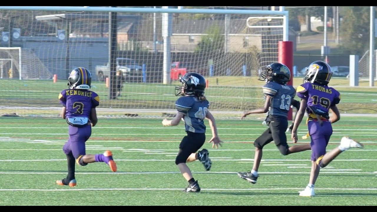 🏈 **YMCA Football Showdown: Golden Bears vs. Indians!** 🏈
