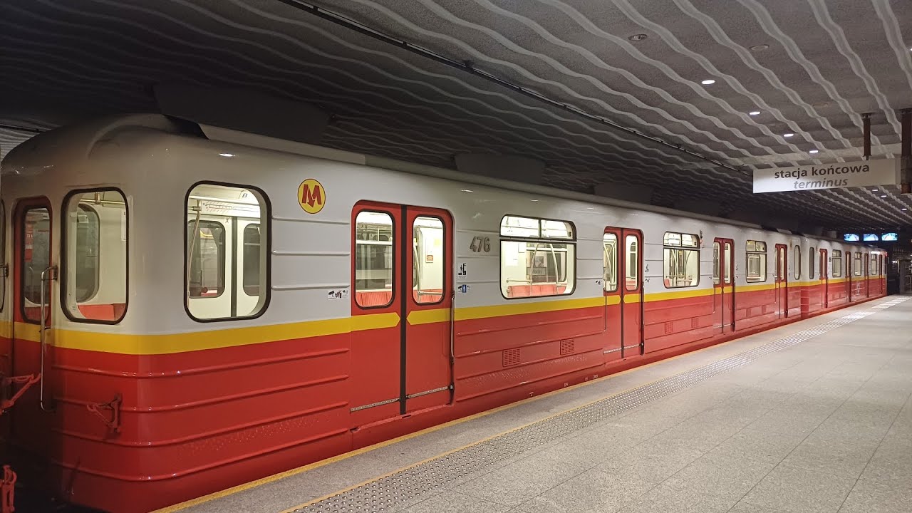 Wagonmasz 81-573.2 (pociąg #38) [M1] - ostatni dzień w ruchu liniowym (?) [Metro Warszawskie]