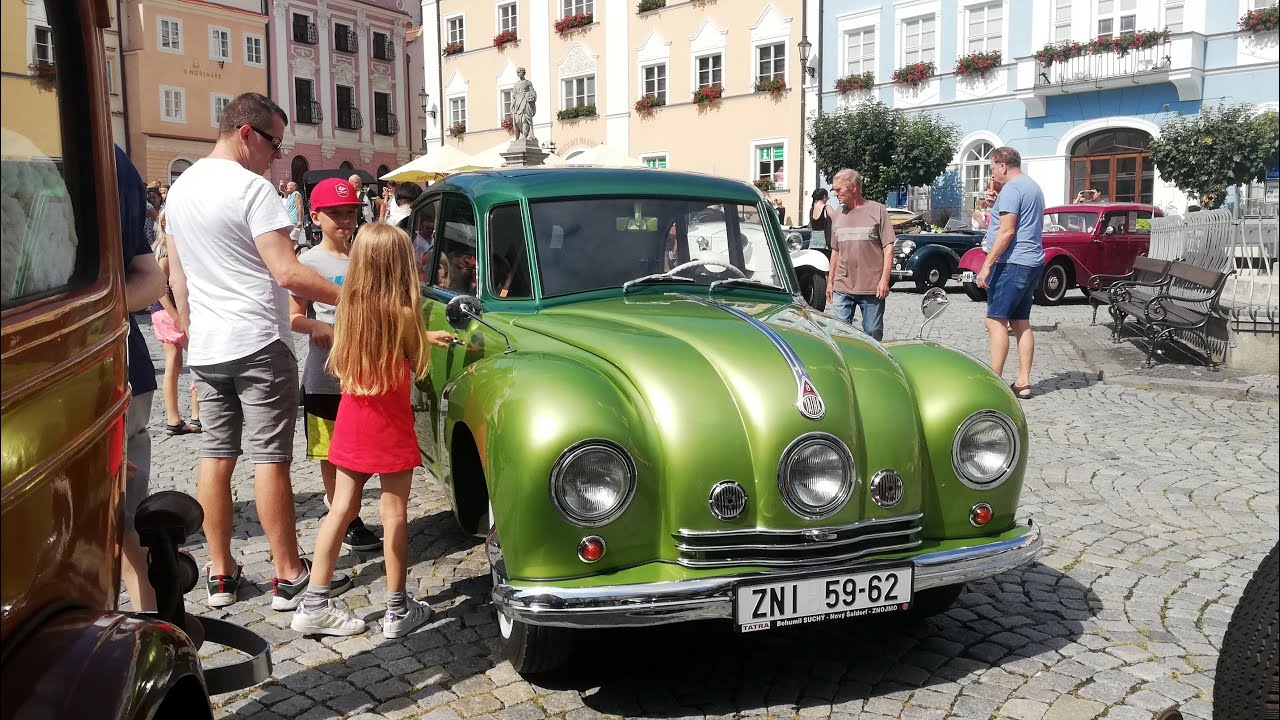 Pálavský Oldtimer  2022 na náměstí v Mikulově