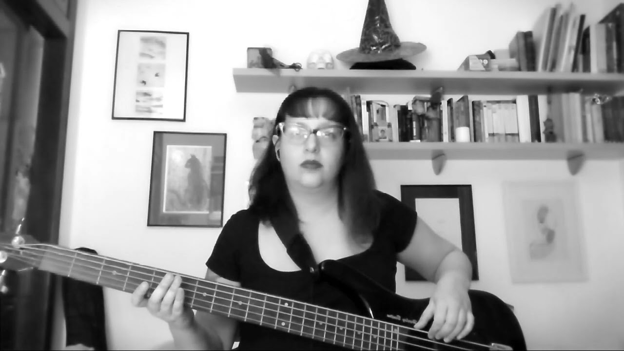 Flowers - Miley Cyrus (bass cover)