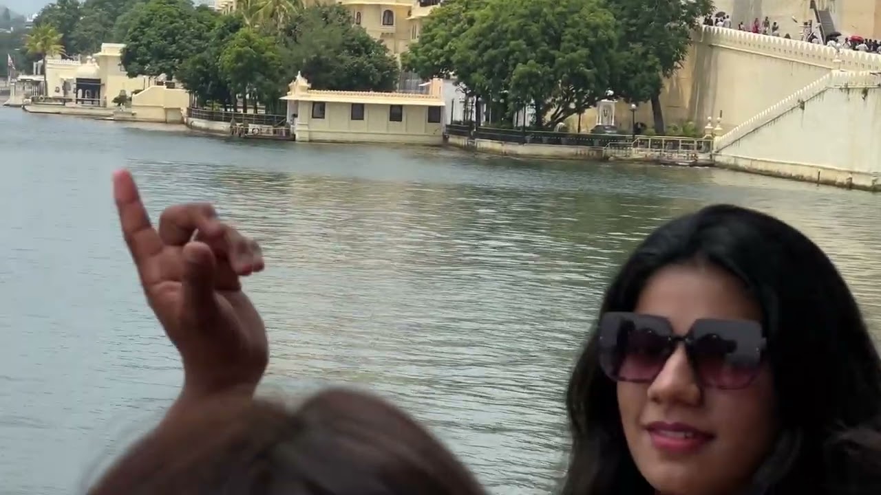 City Palace Udaipur!Udaipur Ke interesting facts bs ek hi video me 😱! Museum!!