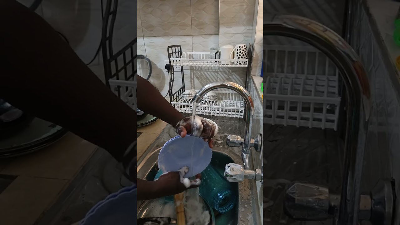 Hubby doing the dishes.. 😍🥰