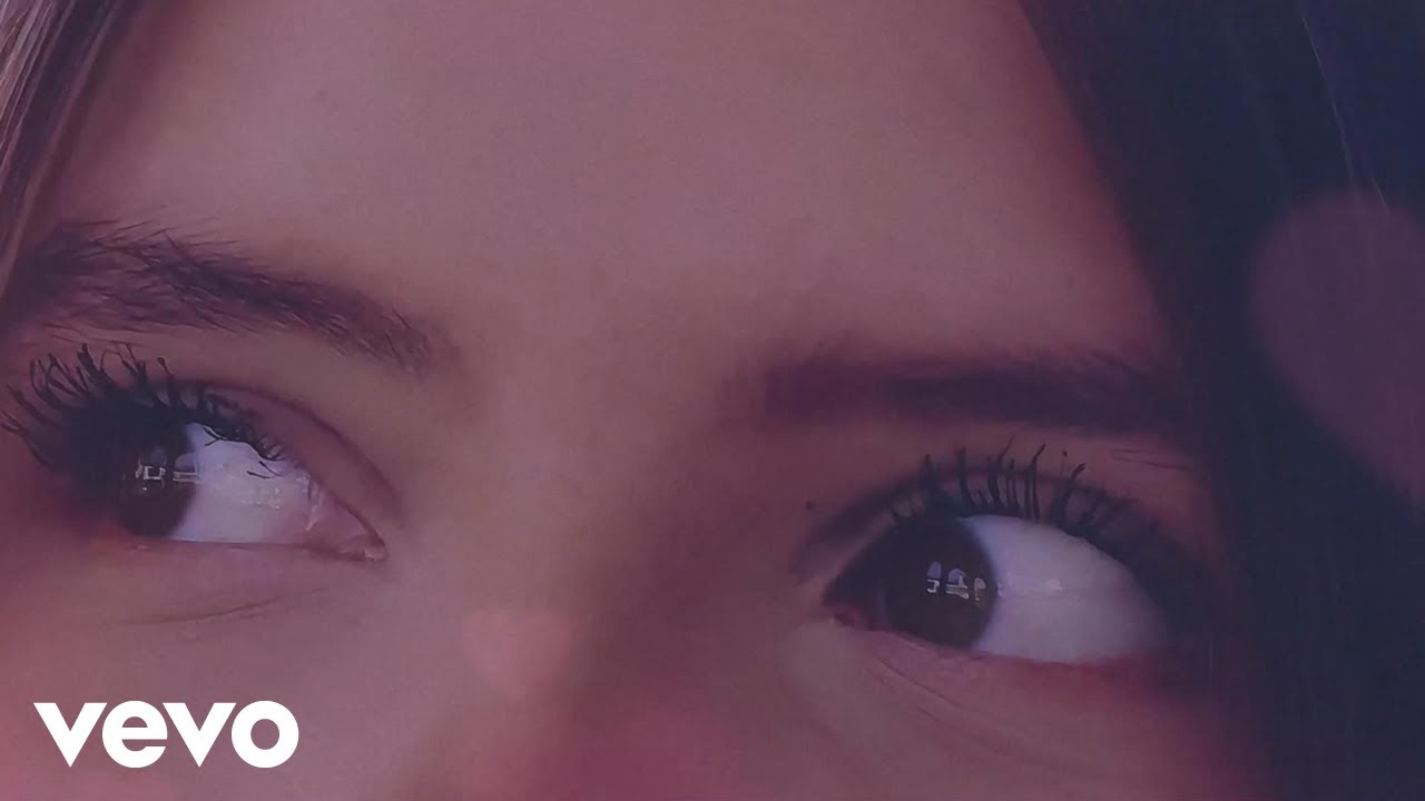 Patrick Magaña - Todo al revés (Official Music Video)