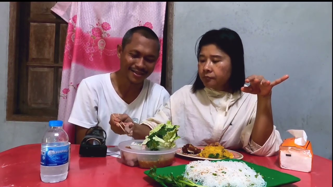 เมี่ยงขาหมู แซ่บๆในวันหยุด