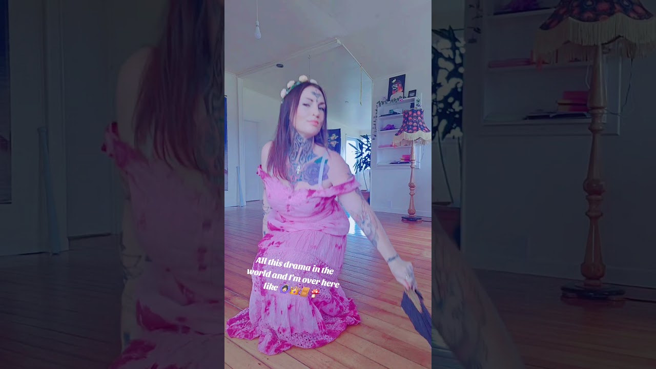 #divinefeminines #protection #tarot #witch #lightworker