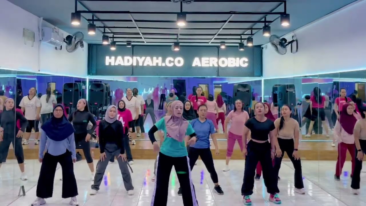 MWA ! - DOLLA | ZUMBA | #zumba #dance #pipit #zinpipitkediri