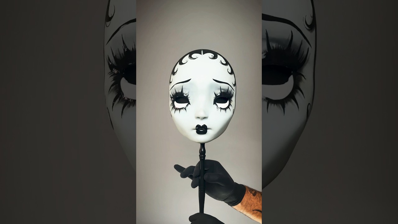 Painting a Betty Boop / Pidgin Doll Mask 🤍🩶🖤 #pidgindoll #dolls #mask #bettyboop #bettyboopmakeup