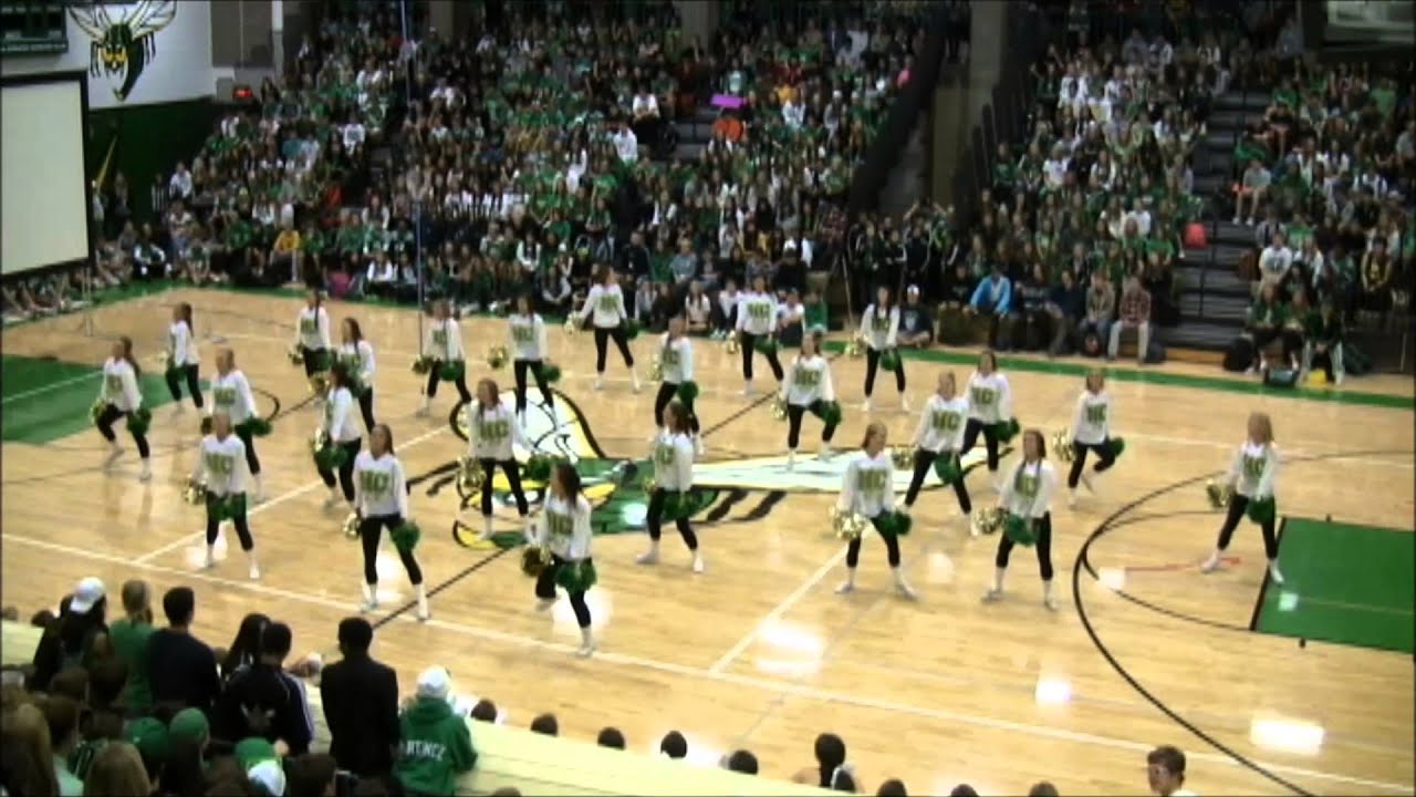 20120921 Edina Hornette Pep Fest