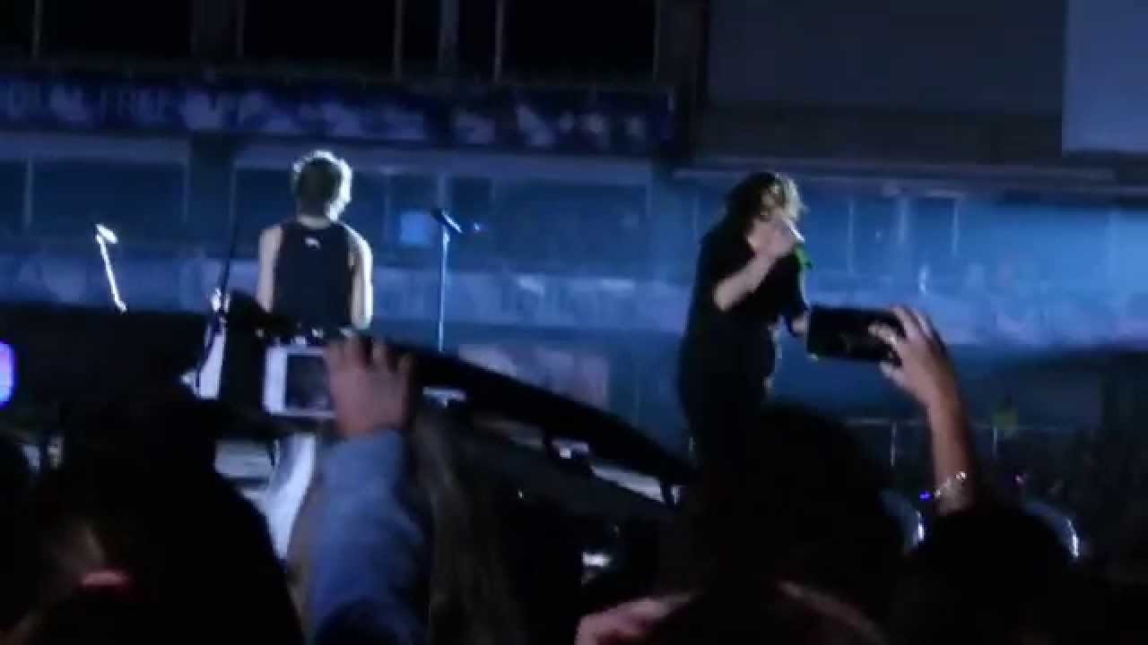 One Direction - Where Do Broken Hearts Go + Midnight Memories - OTRA Sydney Feb 7