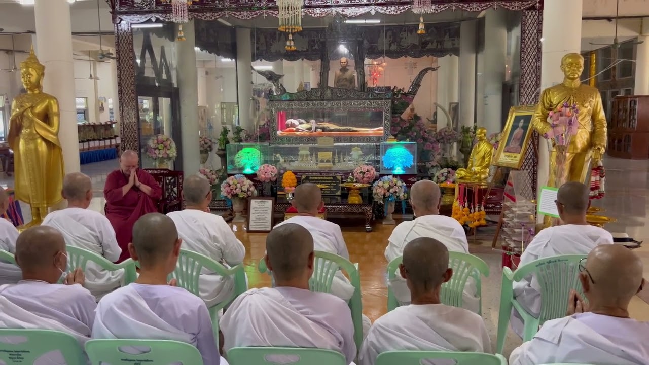 blessing chanted by buddhist nuns