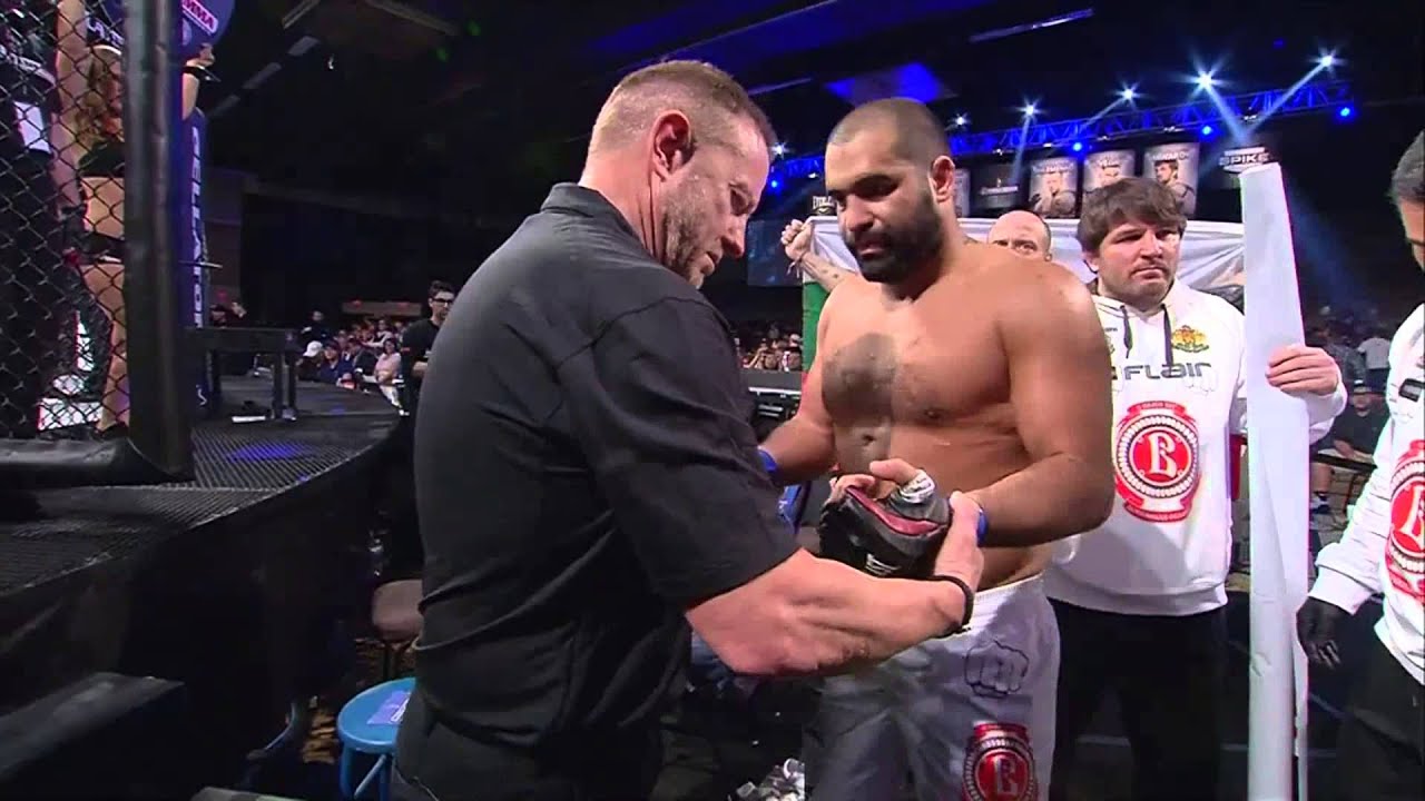 Blagoi Ivanov(Bagata) def. Rich Hale Bellator 111 - HD - Introduction