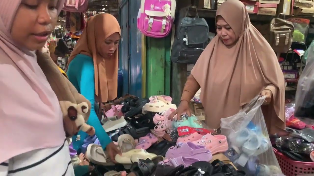 Ke pasar Purwosari Jawa Timur 