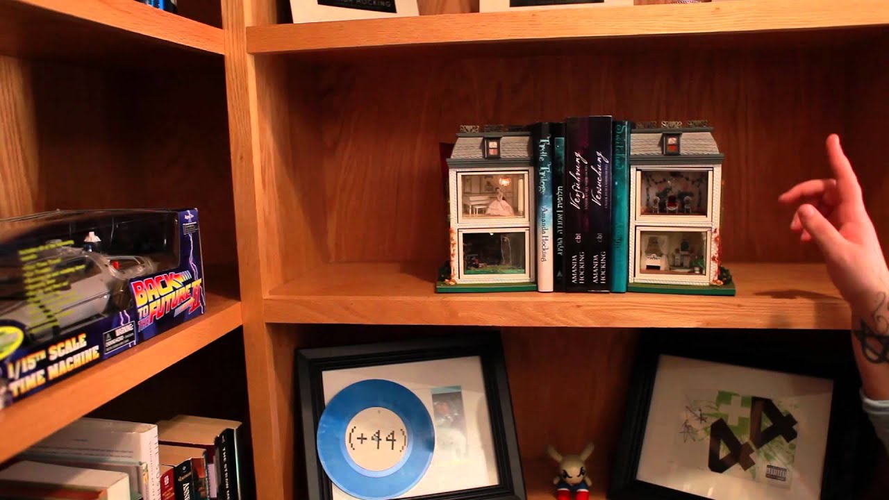 Amanda Hocking Cribs
