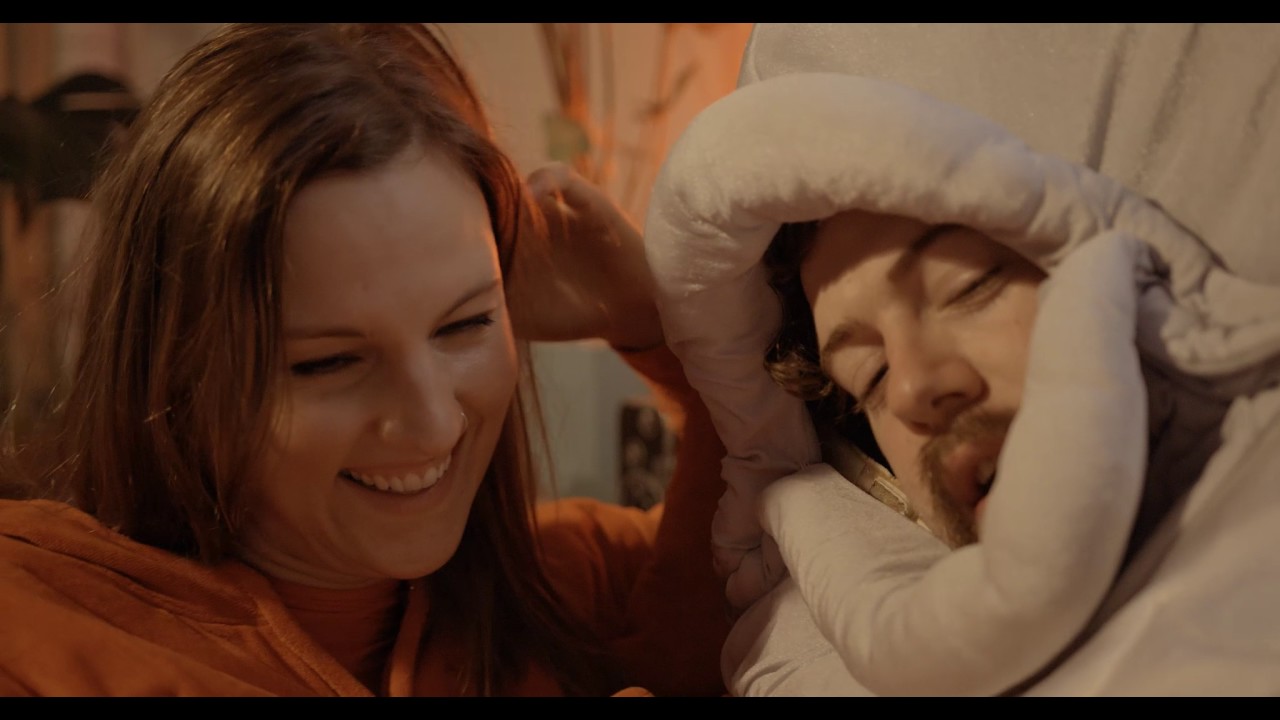 The Settlement - She Feels Like Home (Official Video)