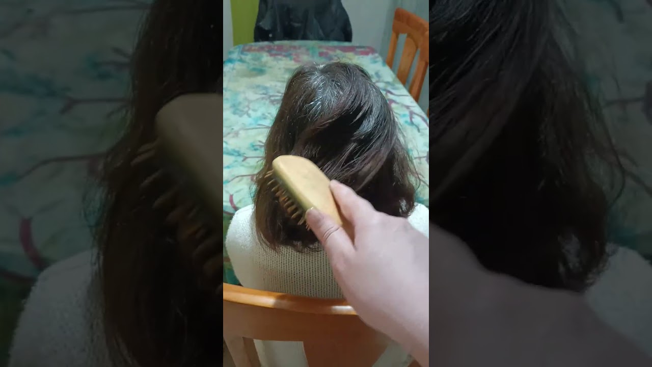 ASMR: peinando a mi madre de forma muy relajante ,❤️🥰🥰💛