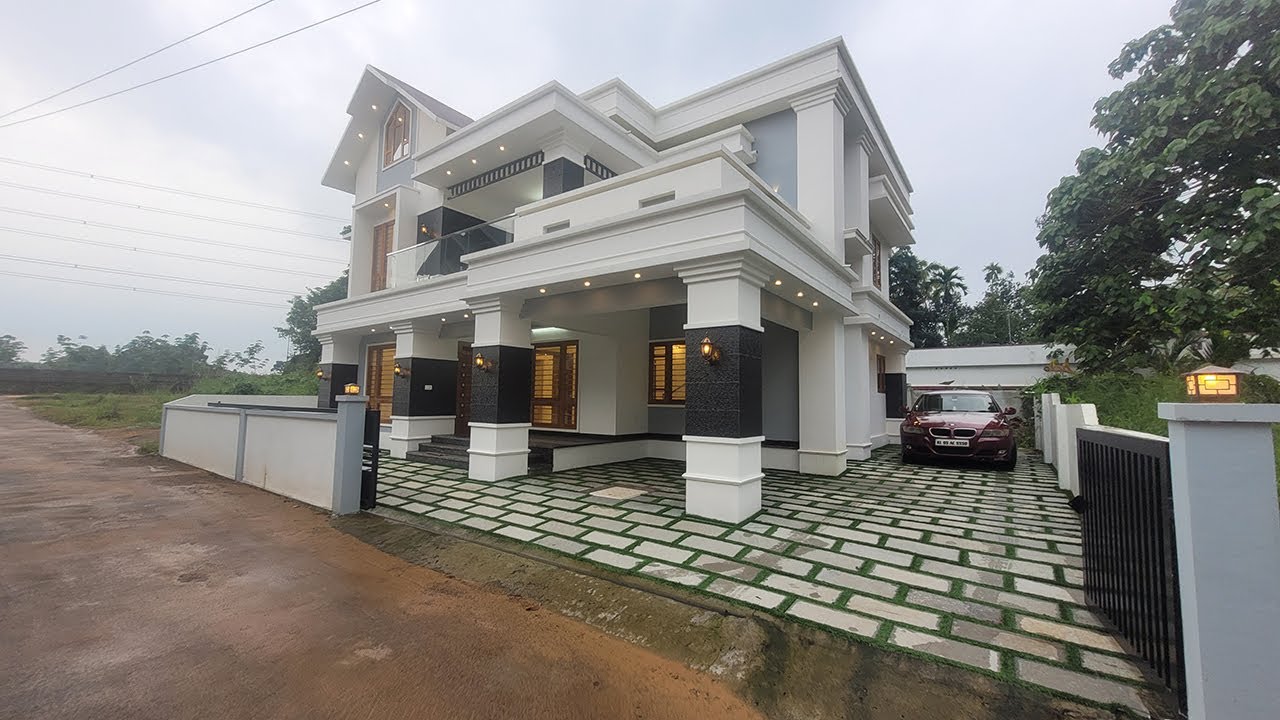 What Makes this 2600 Sqft 5BHK Colonial Villa in Pallikkara a DREAM HOME?