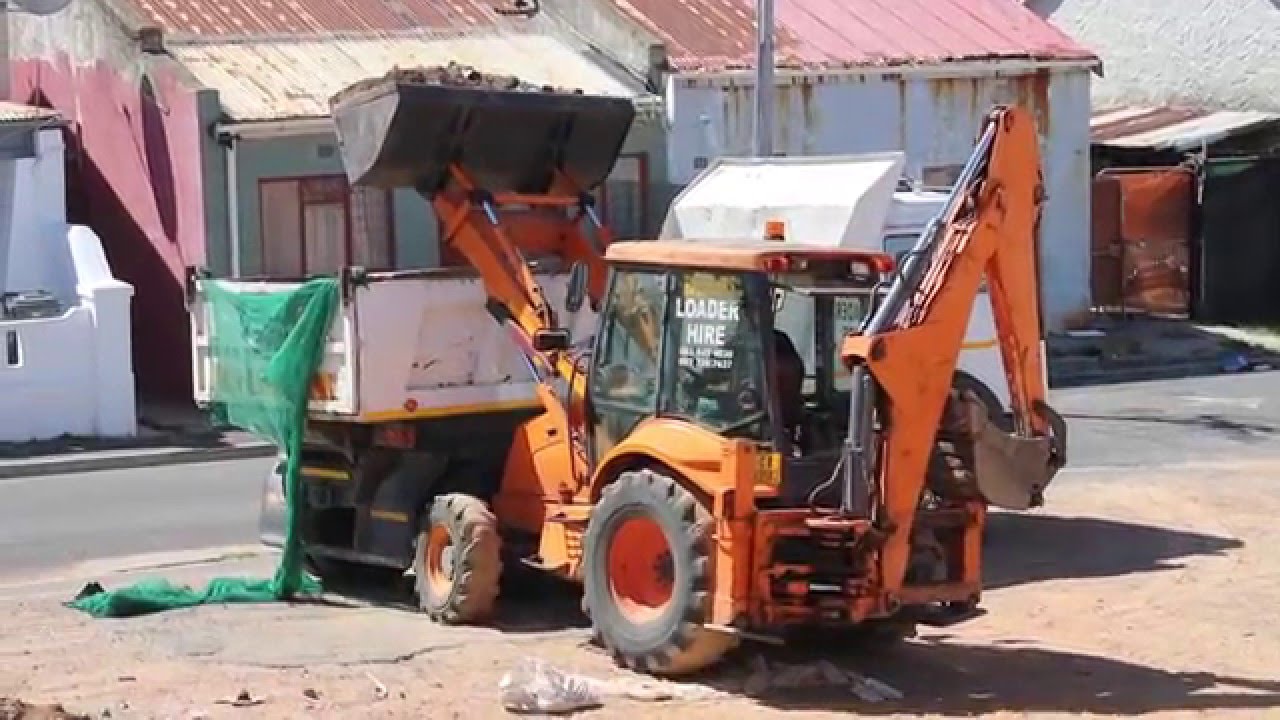 #Construction #Site: The digger cleans up the building rubble for the upcoming holiday break