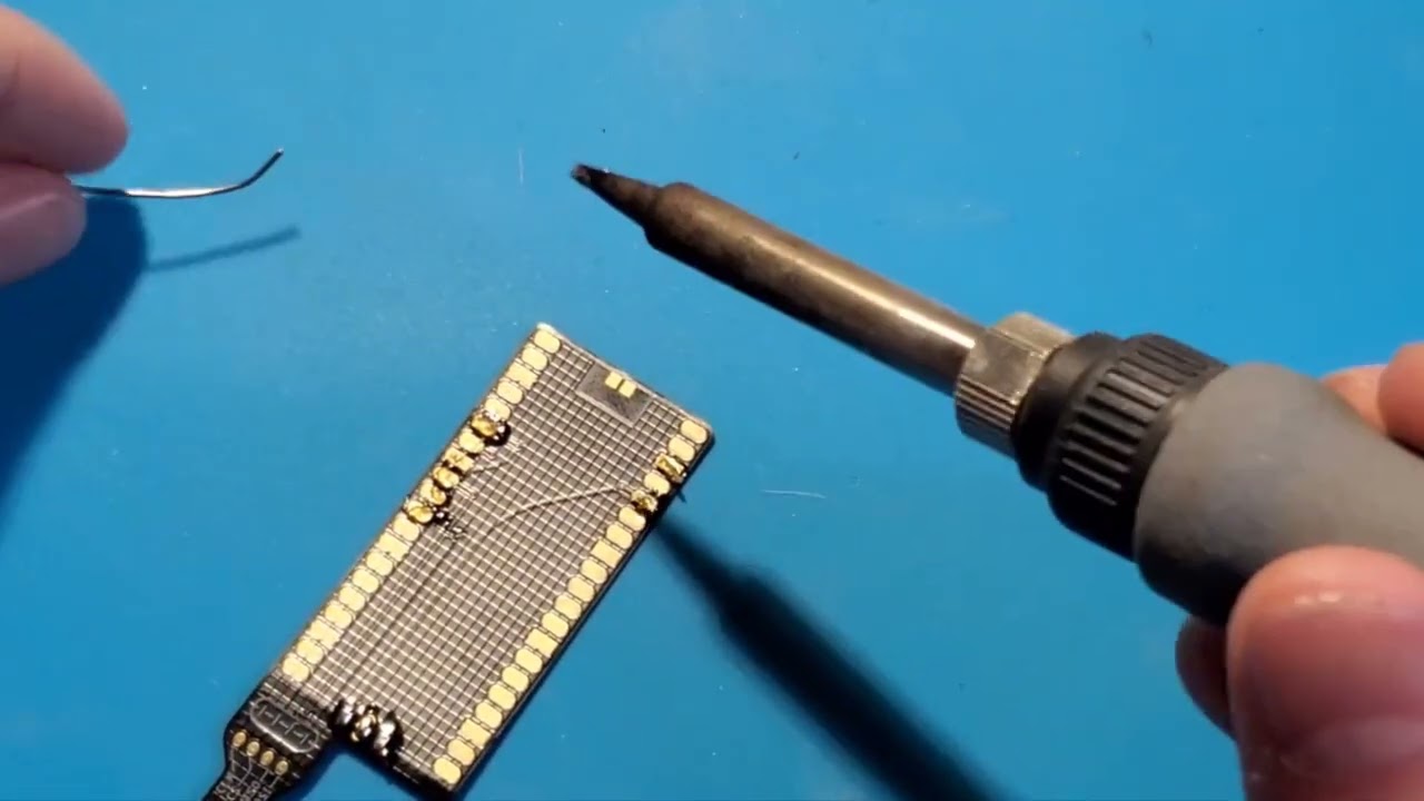 Gamecube Picoboot mod using Helder Games flex cable
