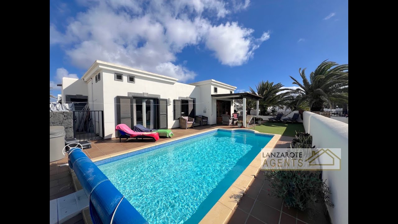 Exclusive Single-Level Detached 2-Bedroom Villa with Private Pool and Jacuzzi in Playa Blanca
