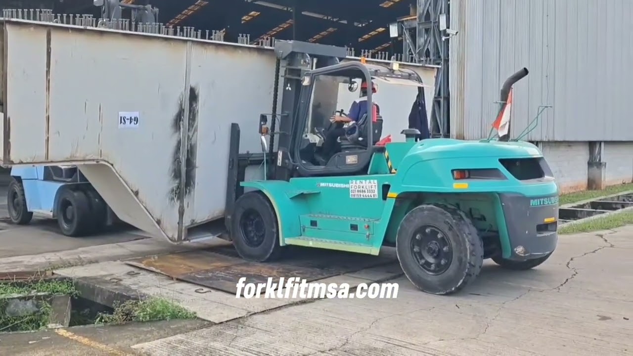 Rental forklift 15 ton #rentalforklift  #sewaforklift