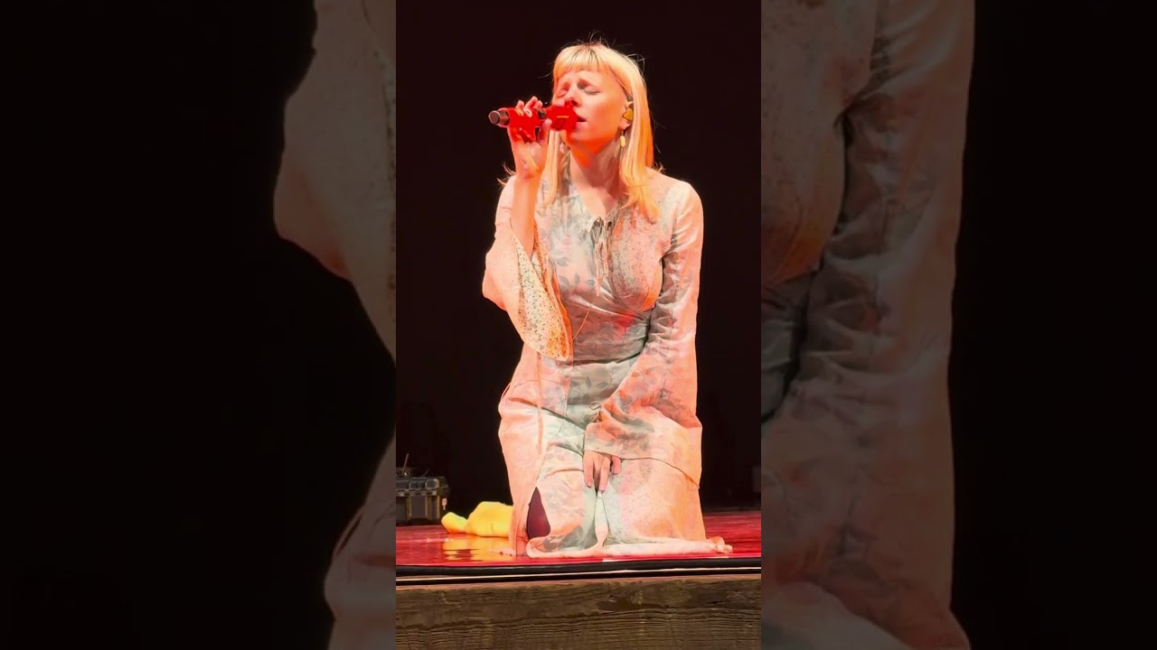 Aurora singing Dreams 12/8/24