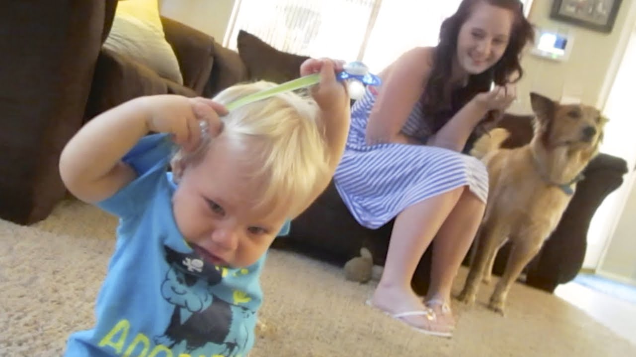BABY HAS MINI FREAKOUT! (9.13.14 - Day 596)