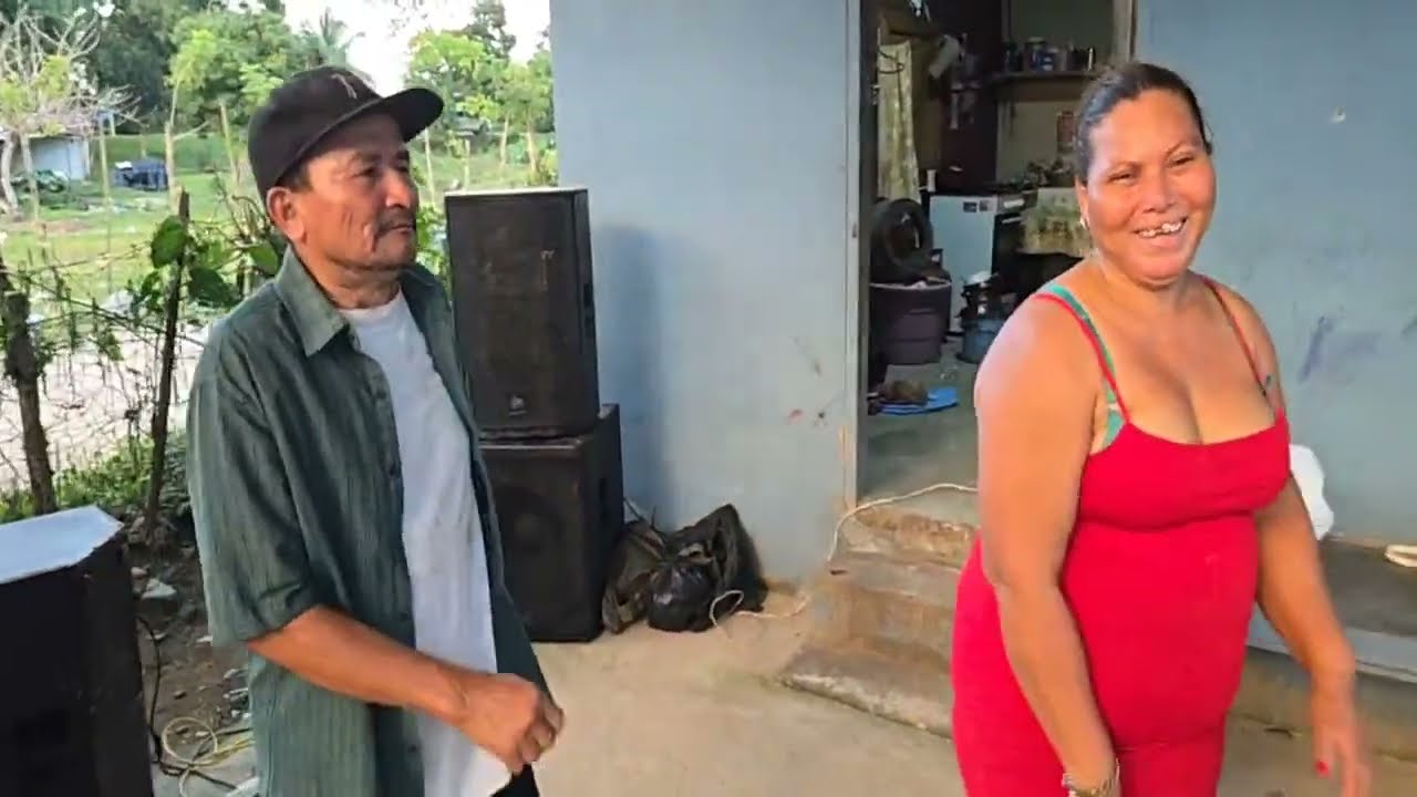 EL BAILE EMPESO LINDA