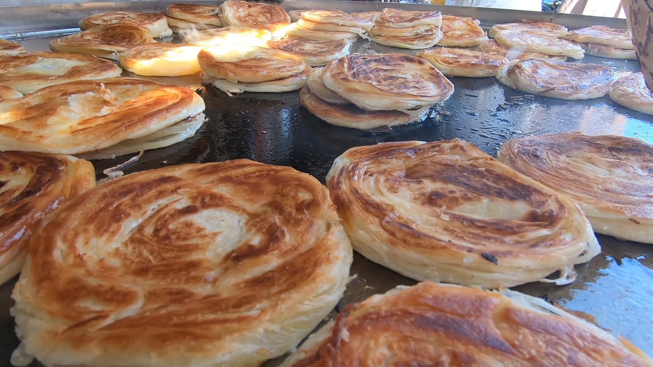 Karachi Famous Lachha Paratha | لچھا پراٹھا بنانے کا آسان طریقہ | Quetta Alamgir Hotel Karachi |