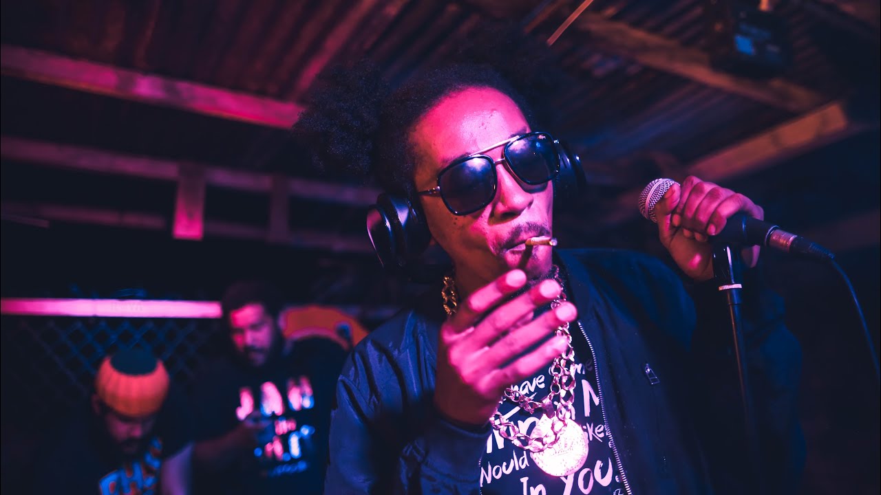 Jahllano : The Pull Up