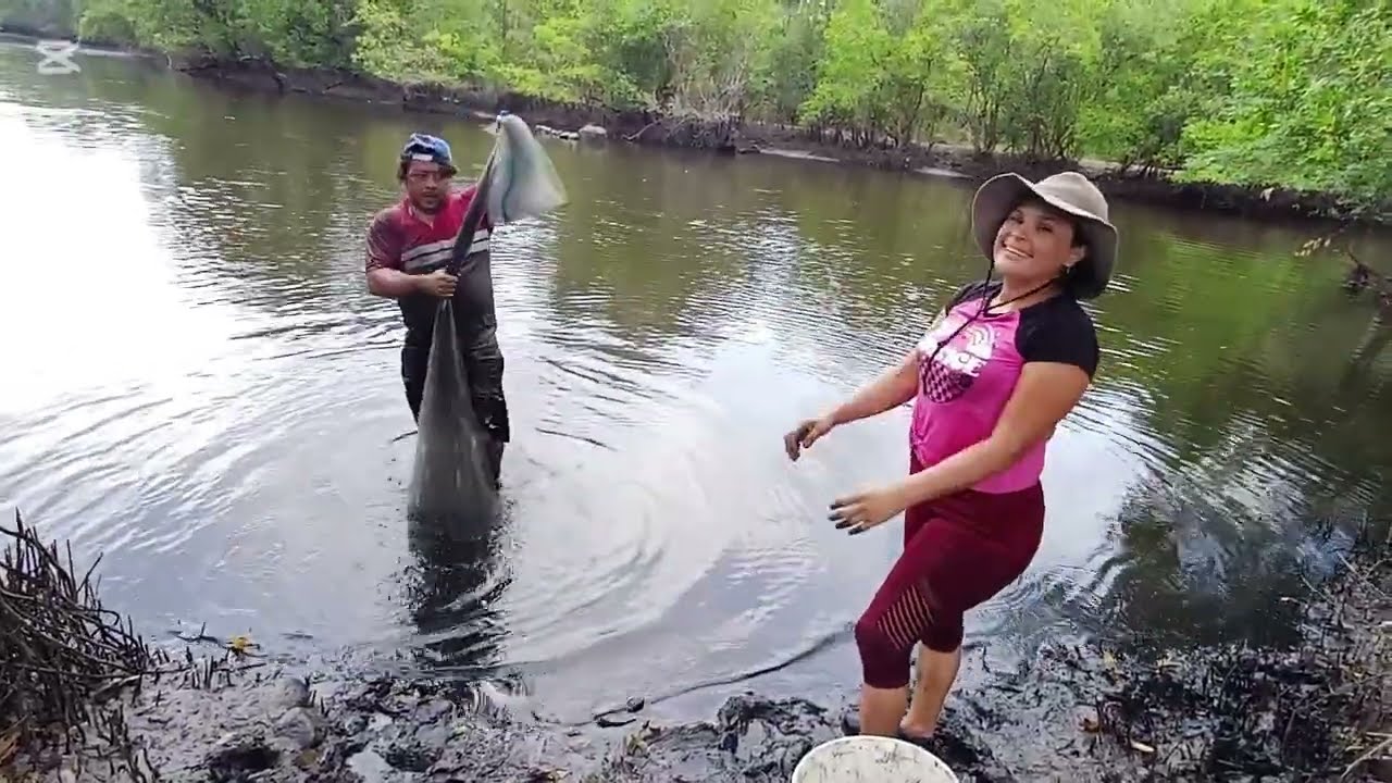 PESCANDO PULULOS EN ESTE PELIGROSOS RÍO 🐠🐟🐠🐟