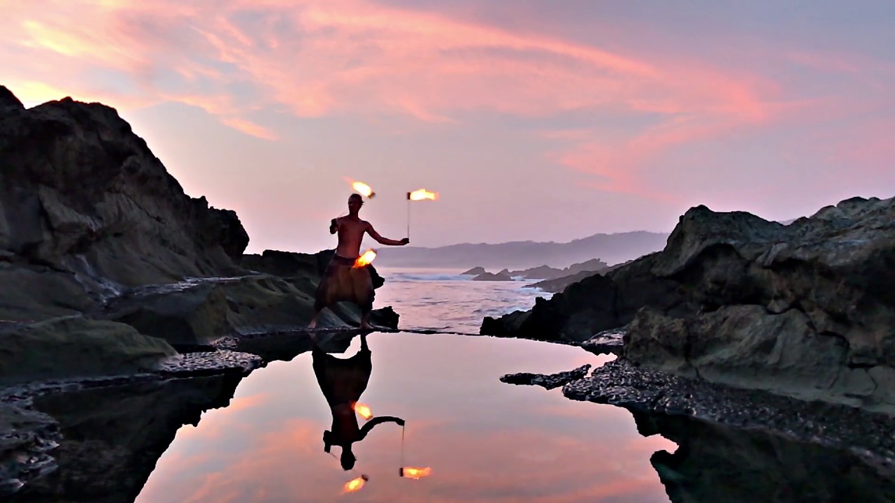 Vojta and Nick - Fire poi at Costa Rica ( aka. slow-motion with ocean)