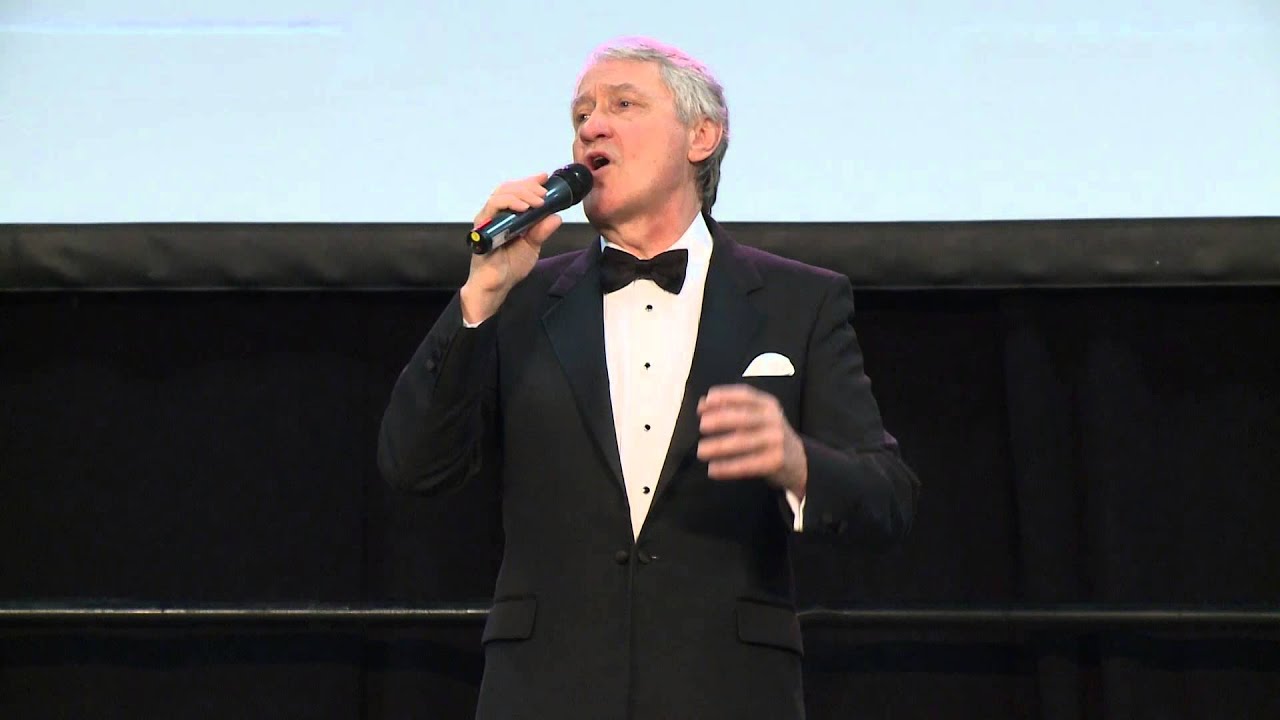 Gil Albert - Singer - Crooner at the ZoomerShow Toronto/Ottawa