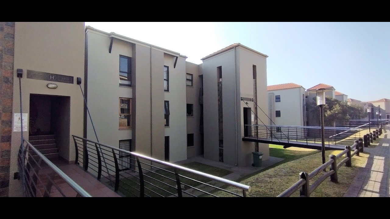 Divine 3-Bedroom apartment for sale in Emfuleni Golf Estate Vanderbijlpark Gauteng
