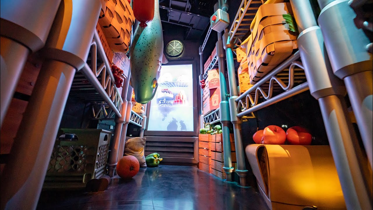 Remy's Ratatouille Adventure Ride at EPCOT (4K LOW LIGHT)