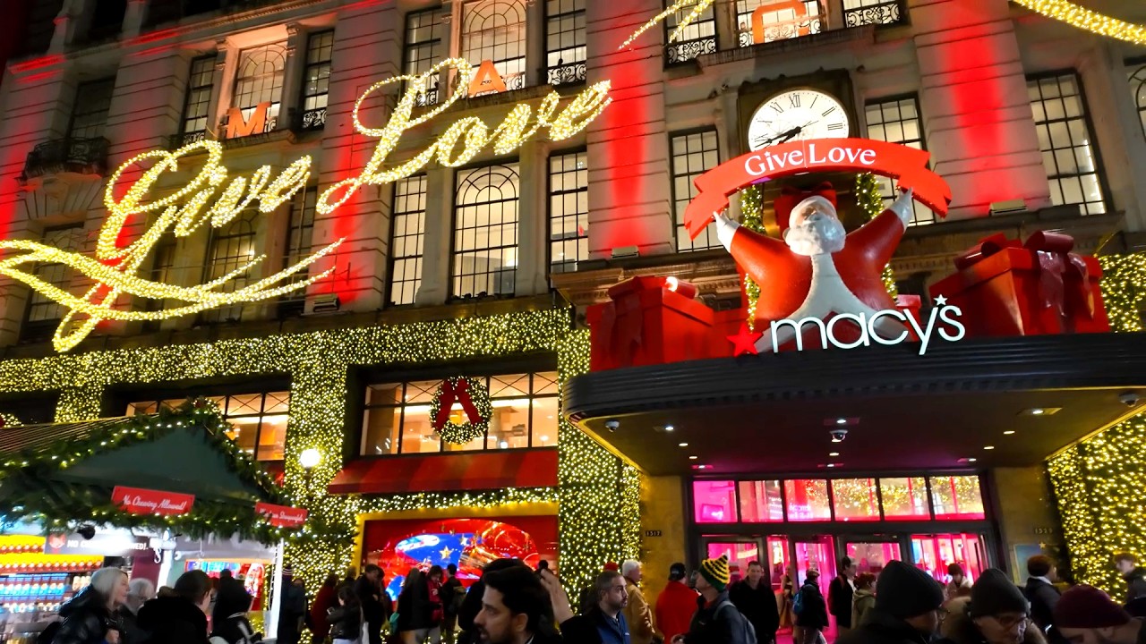 Christmas in NYC 🎄 Macy's Santaland 🎅 Holiday Market 🎁 Christmas Shopping ✨  Window Decorations
