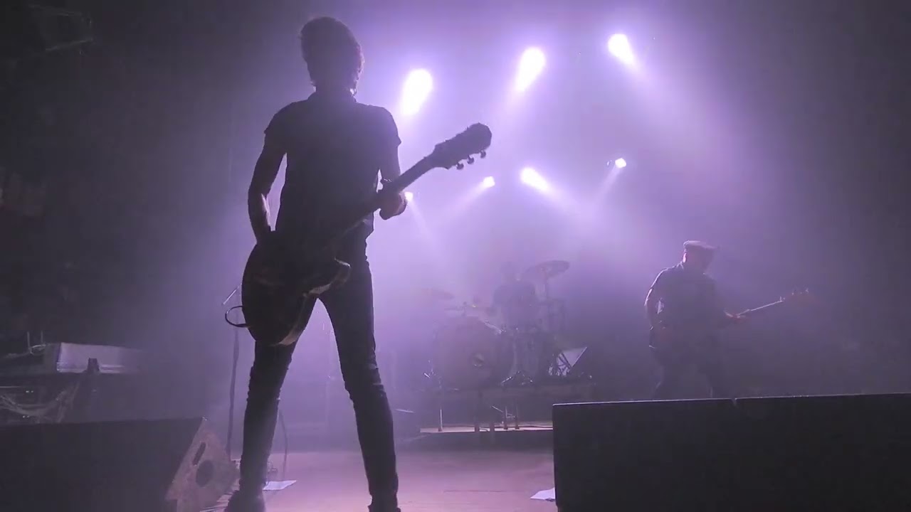 Surfin Kaos -Kolpatu Burua - Kafe Antzokia 12 01 2023