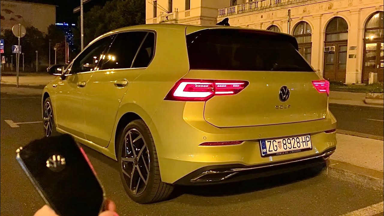 Volkswagen GOLF 8 (2020) - CRAZY AMBIENT фары и демонстрация светодиодов Matrix