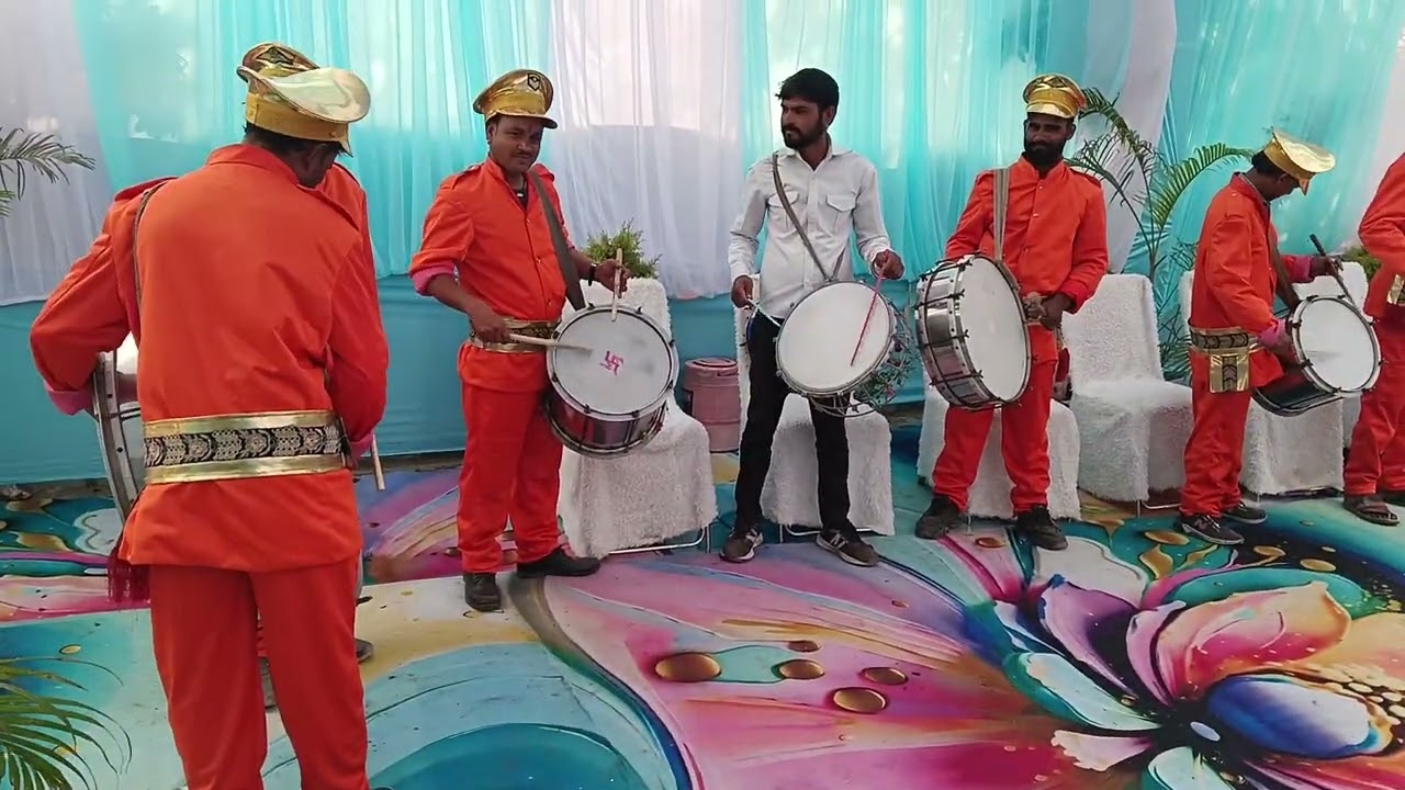 रजाक बेन्ड हातोद जिला इंदौर गांव लिंबोदा डबल गाड़ी 9329894566