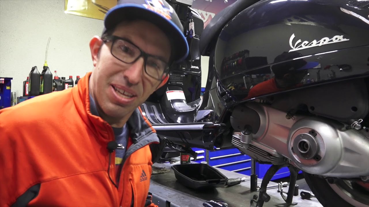 Change Brake Pads & Eliminate Squeaky Brakes on a Modern Vespa Scooter