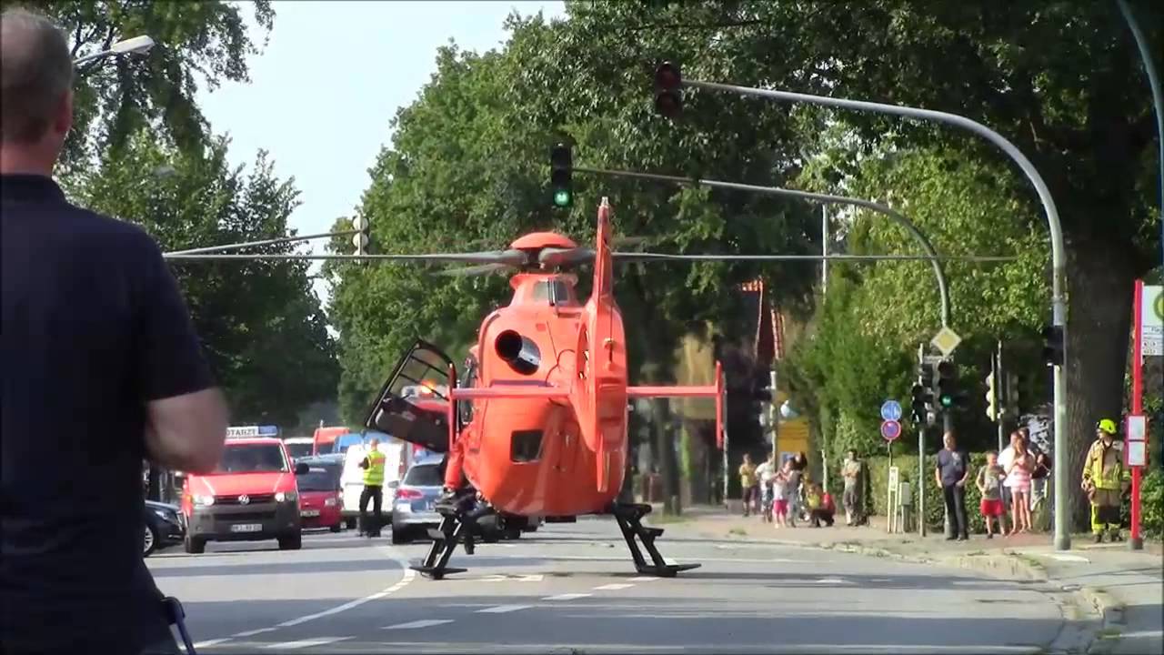 Rettungshelikopter Christoph 29 Startet in Pinneberg