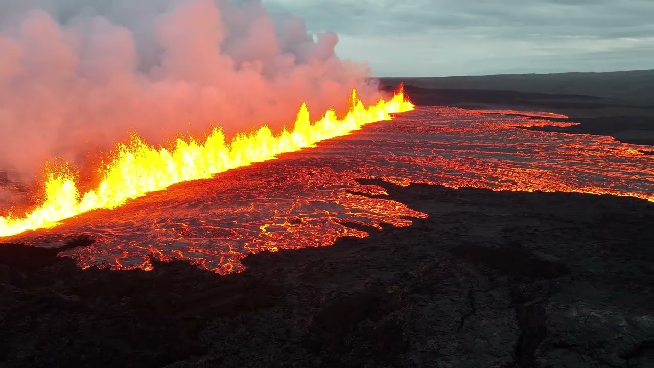 Jul 16, 2025: Aerial View of New Volcanic Rift in Iceland