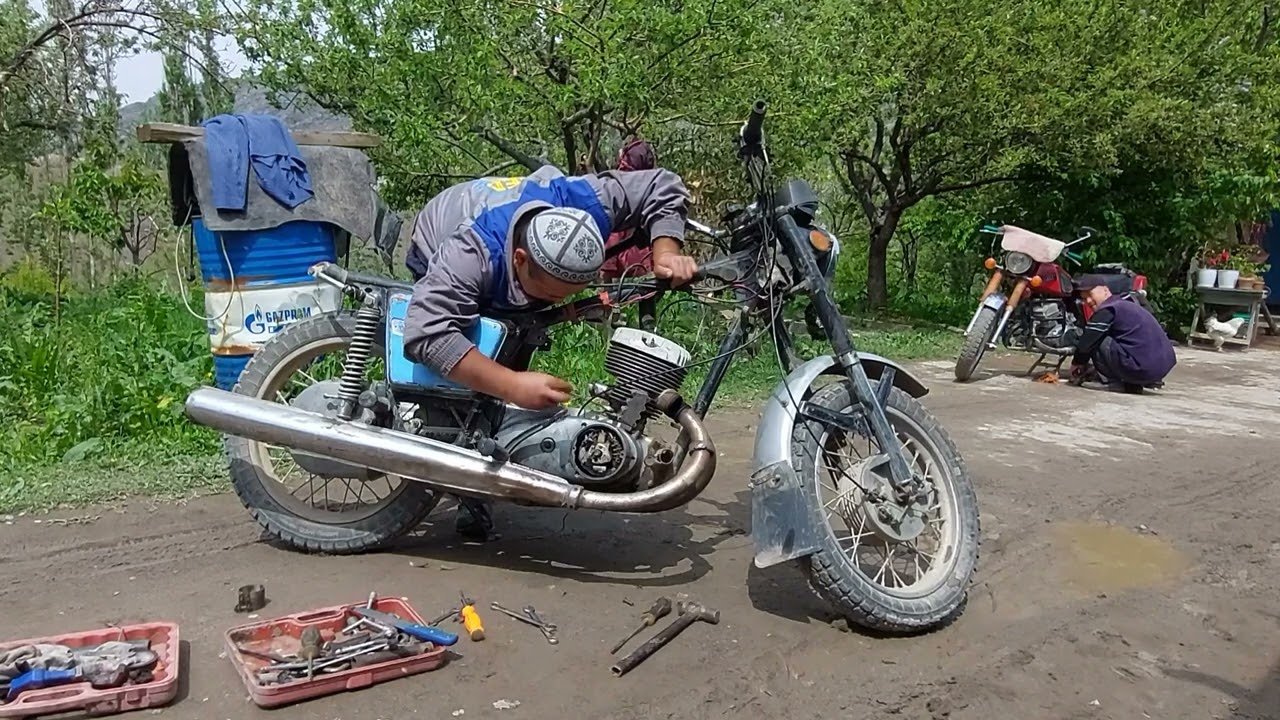Иж планета 5 высос воздуха /двигатель воздух высасывает